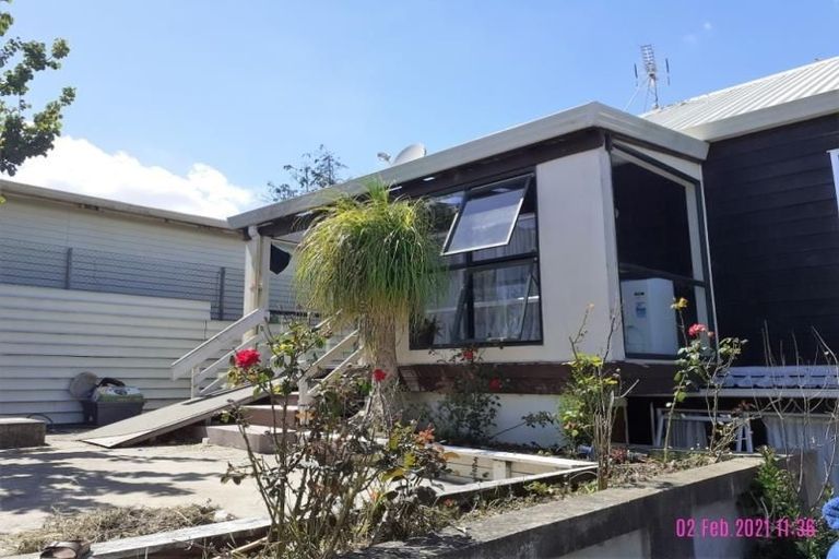 Photo of property in 2/15 Kohiwi Road, Manurewa, Auckland, 2102