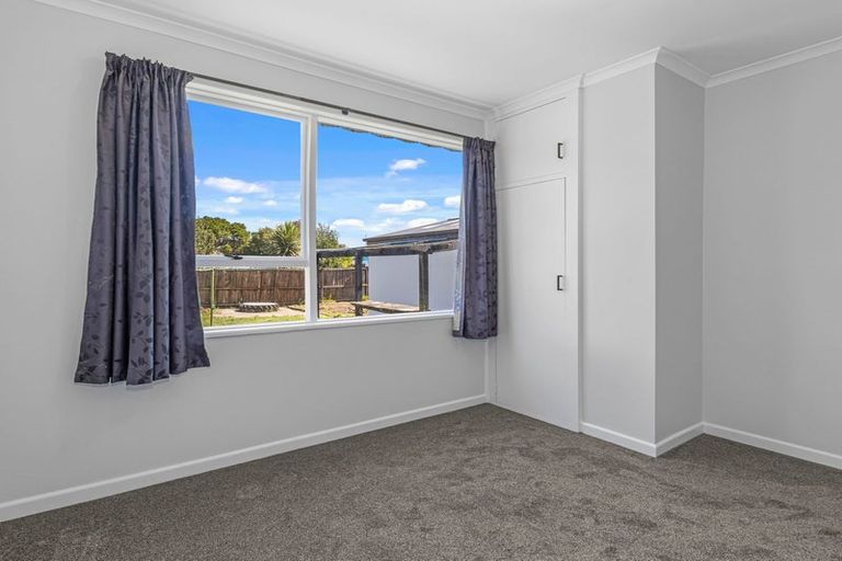 Photo of property in 5 Lamorna Road, Parklands, Christchurch, 8083