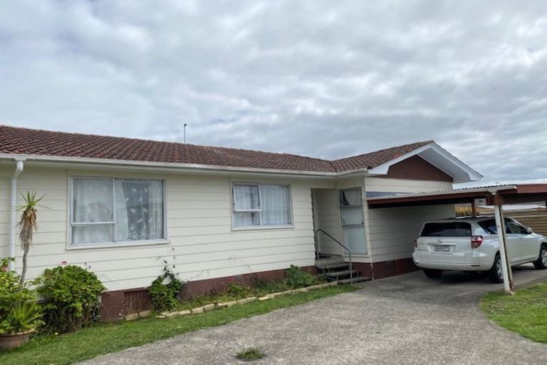 Photo of property in 2/10 Tuna Place, Manurewa, Auckland, 2102