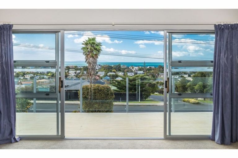 Photo of property in 46 Brightside Road, Stanmore Bay, Whangaparaoa, 0932