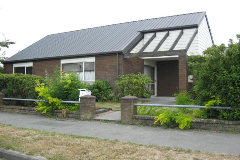 Photo of property in 2/13 Suva Street, Upper Riccarton, Christchurch, 8041