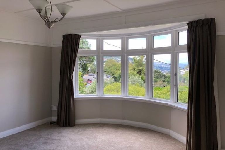 Photo of property in 20 Raroa Road, Kelburn, Wellington, 6012