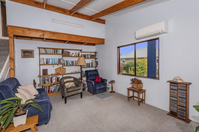 Photo of property in 8a Otaika Road, Woodhill, Whangarei, 0110