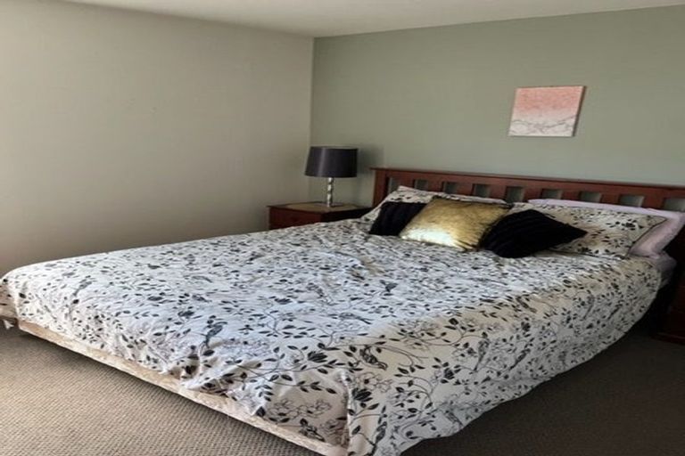 Photo of property in Montreaux, 164 The Terrace, Wellington Central, Wellington, 6011