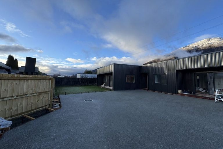 Photo of property in 13b Poolburn Court, Lake Hayes, Queenstown, 9304