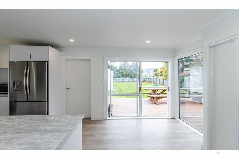 Photo of property in 17 Parsonage Road, Waimate, 7924