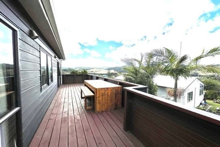 Photo of property in 2b Hammond Avenue, Hatfields Beach, Orewa, 0931