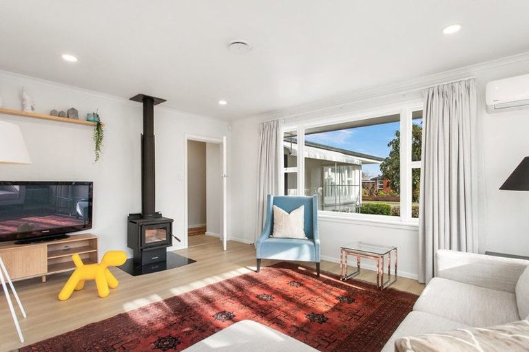 Photo of property in 126 Kendal Avenue, Burnside, Christchurch, 8053