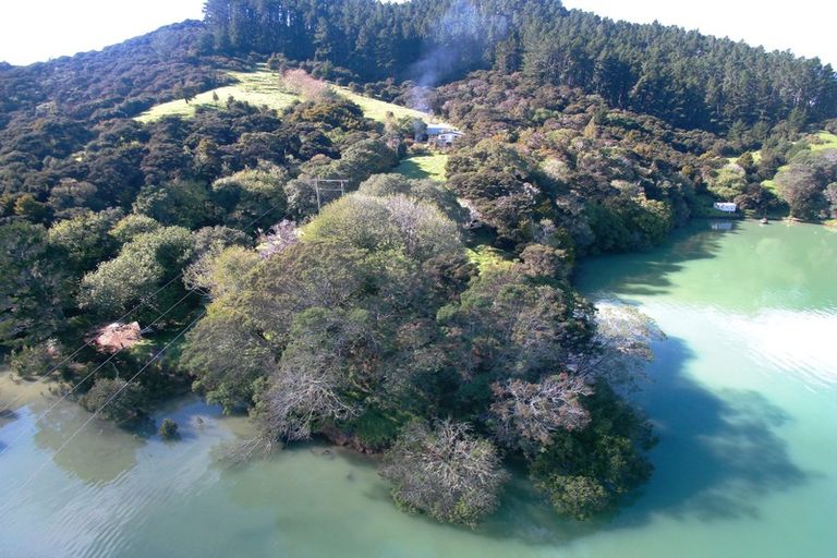 Photo of property in 225 Okura Bay Road, Totara North, Kaeo, 0479