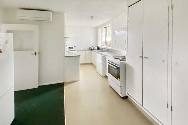 Photo of property in 22 Straven Road, Riccarton, Christchurch, 8011