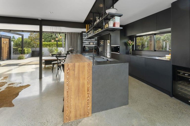 Photo of property in 137 Tasman Street, Nelson, 7010