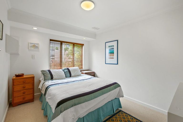 Photo of property in 184c Seaview Road, Westown, New Plymouth, 4310