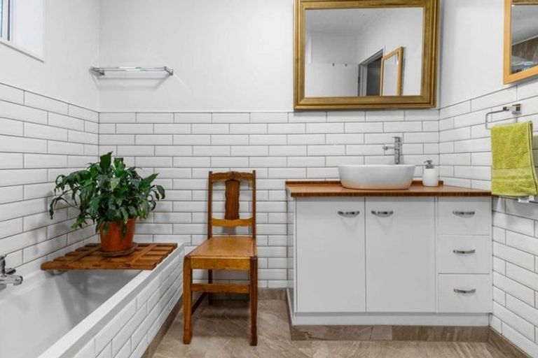 Photo of property in 41 Tawavale Street, Pukehangi, Rotorua, 3015