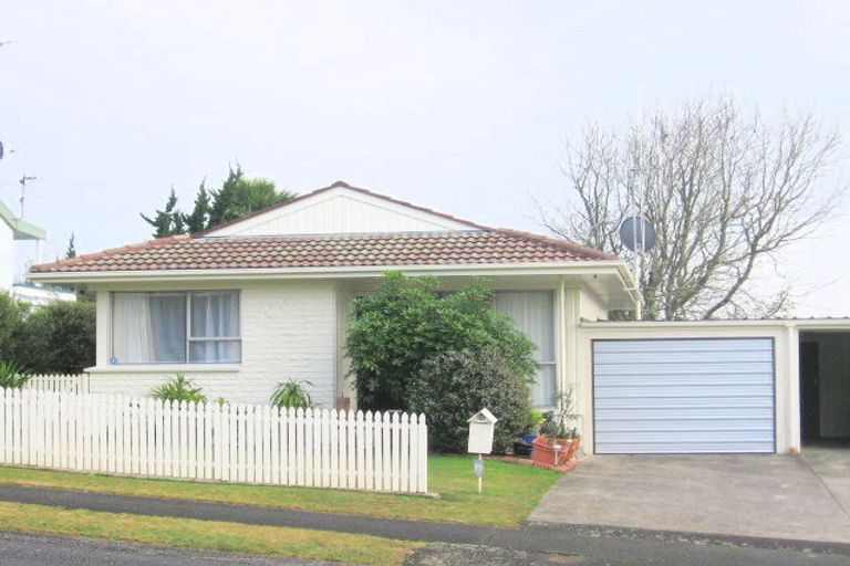 Photo of property in 8a Pohutukawa Drive, Pukete, Hamilton, 3200