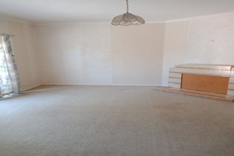 Photo of property in 54 Clevedon Road, Papakura, 2110