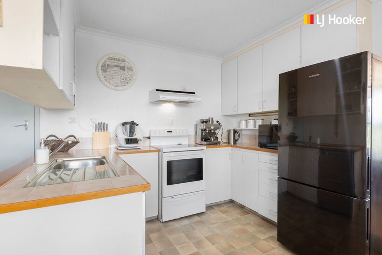 Photo of property in 19 Braeside, Kinmont Park, Mosgiel, 9024