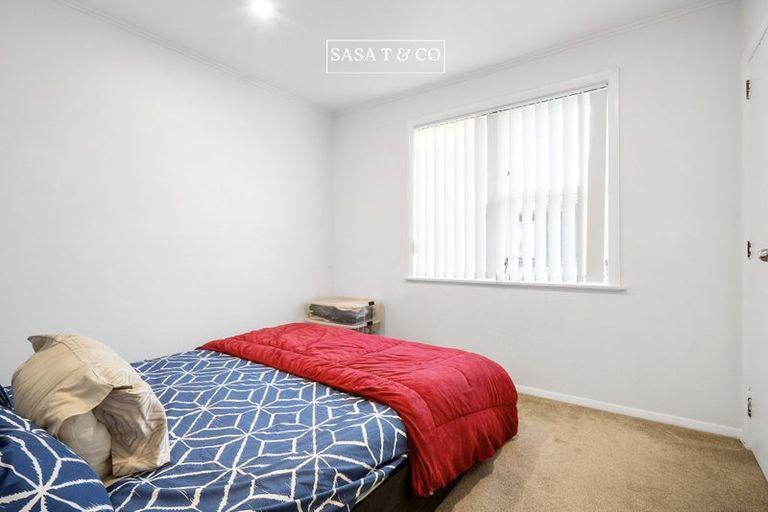 Photo of property in 8 Julian Place, Otara, Auckland, 2023