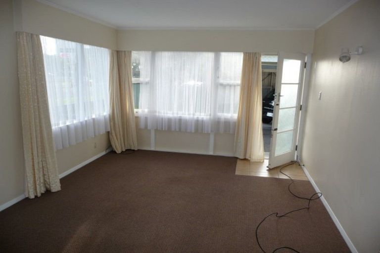 Photo of property in 5 Ranfurly Street, Hokowhitu, Palmerston North, 4410