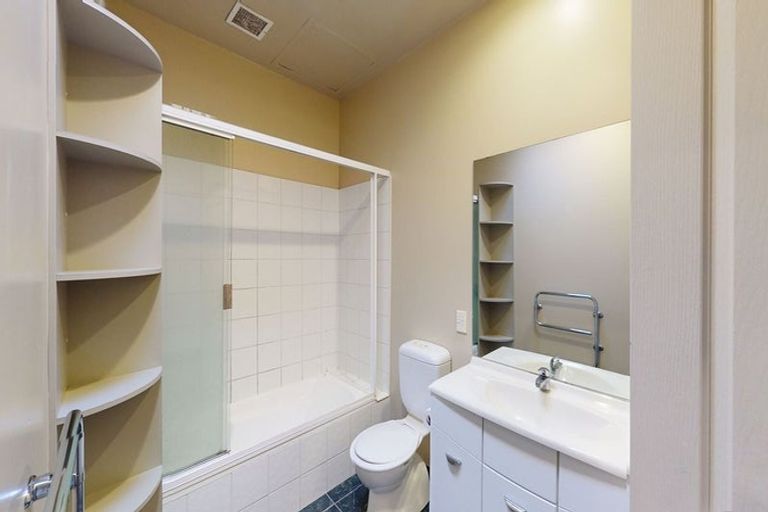 Photo of property in Atrium Towers, 9g/154 The Terrace, Wellington Central, Wellington, 6011