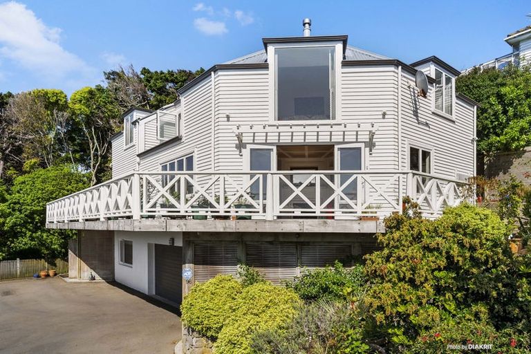 Photo of property in 96 Nicholson Road, Khandallah, Wellington, 6035