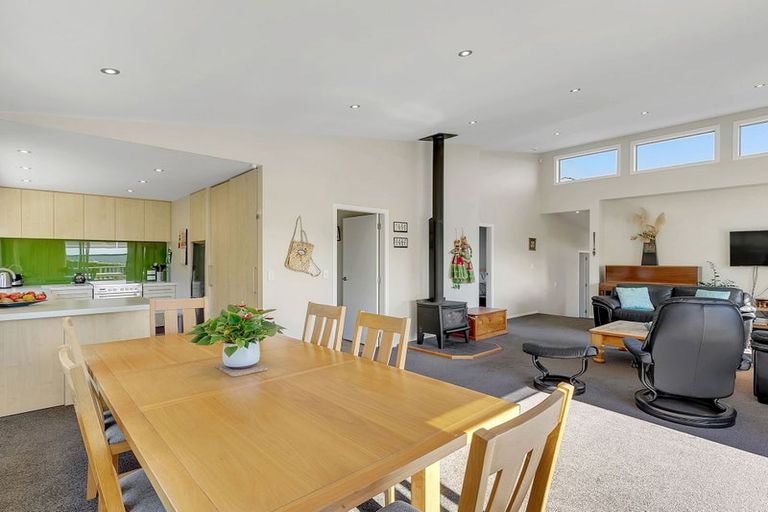 Photo of property in 7 View Road, Titahi Bay, Porirua, 5022