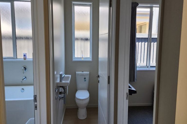 Photo of property in 34 Solander Road, Pegasus, 7612