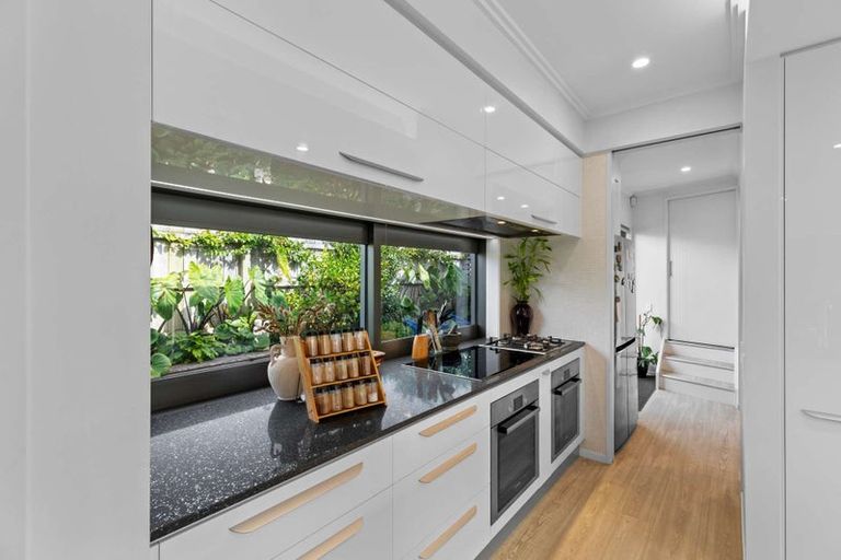 Photo of property in 20 Mcneish Place, Pokeno, 2402