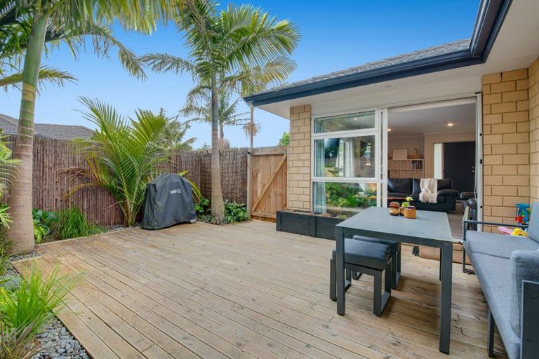 Photo of property in 37c Doment Crescent, Orewa, 0931