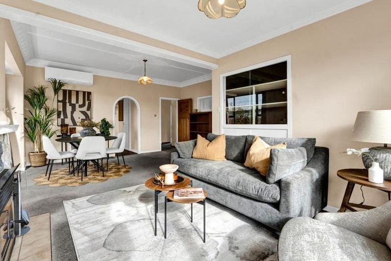 Photo of property in 10 Seddon Street, Westown, New Plymouth, 4310