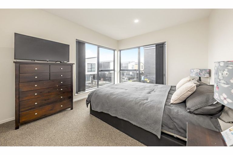 Photo of property in 22 Dignity Street, Papakura, 2110