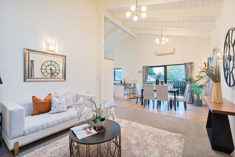 Photo of property in 59a View Road, Henderson, Auckland, 0612