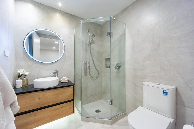 Photo of property in 187 Te Oneroa Way, Long Bay, Auckland, 0630