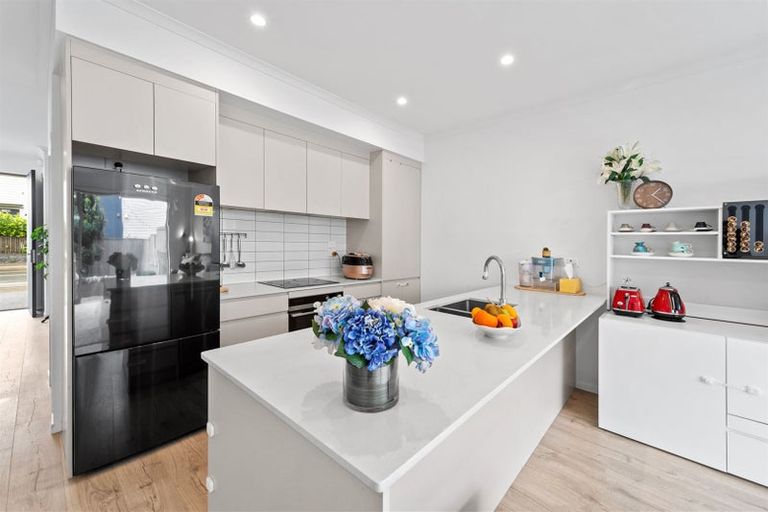 Photo of property in 25 Eyton Kay Road, Hobsonville, Auckland, 0616