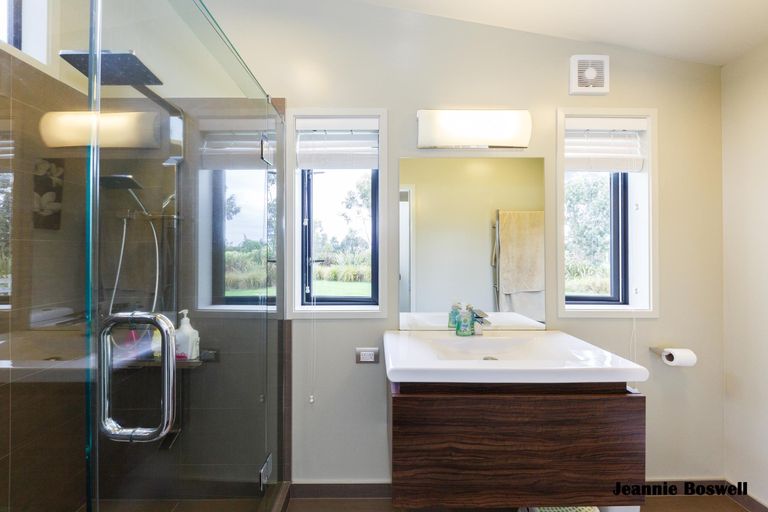 Photo of property in 5/454 Stoney Creek Road, Kelvin Grove, Palmerston North, 4470