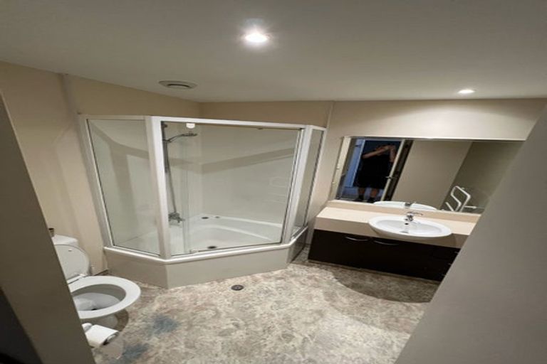 Photo of property in St Peters Apartments, 8c/192 Willis Street, Te Aro, Wellington, 6011