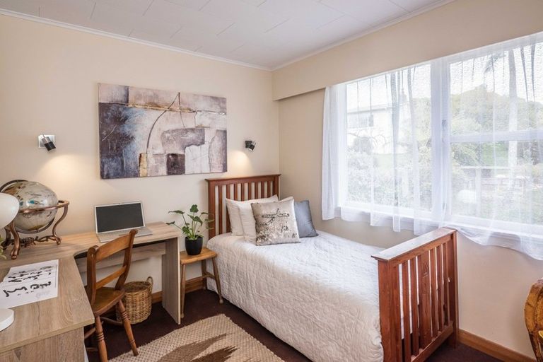 Photo of property in 9 Radnall Way, Johnsonville, Wellington, 6037