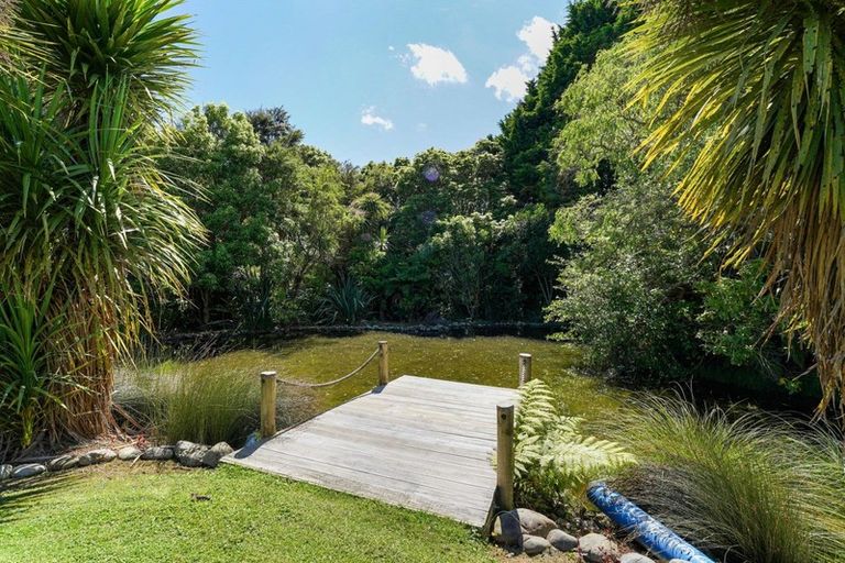 Photo of property in 58 Settlement Road, Te Horo, Otaki, 5582