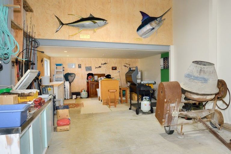 Photo of property in 5 Pipi Crescent, Mahia, 4198