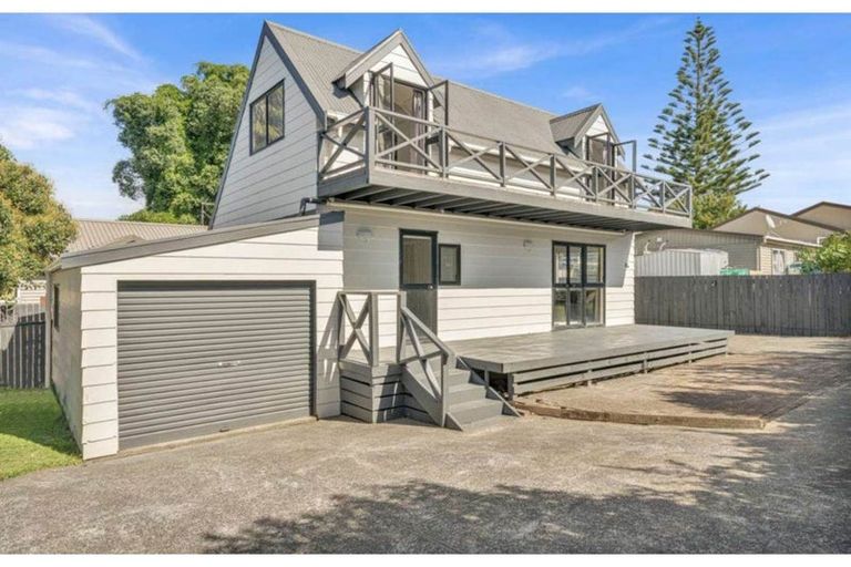 Photo of property in 2/40 Rosella Road, Mangere East, Auckland, 2024