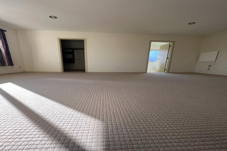 Photo of property in 6a Becroft Drive, Forrest Hill, Auckland, 0620