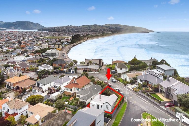 Photo of property in 38 Cliffs Road, Saint Clair, Dunedin, 9012