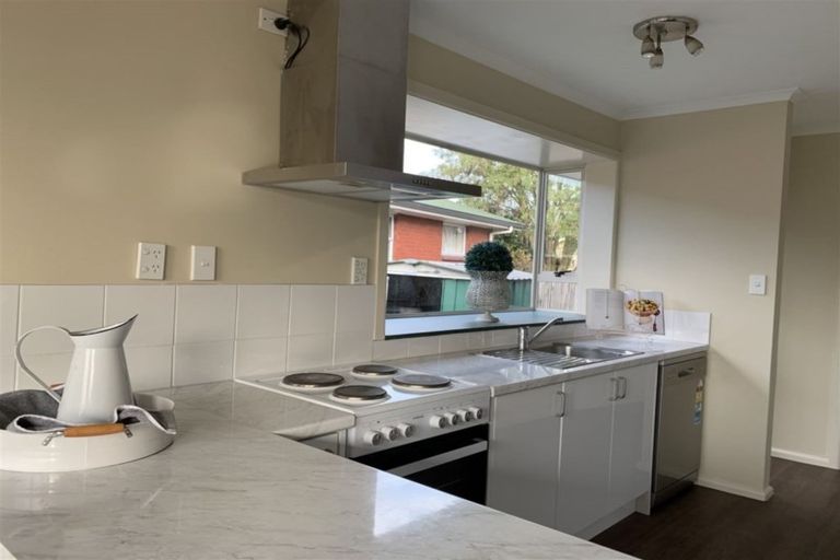 Photo of property in 13 Kathleen Crescent, Hornby, Christchurch, 8042