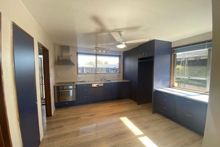 Photo of property in 83b Cottonwood Street, Parklands, Christchurch, 8083