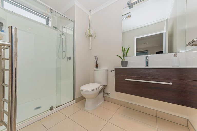 Photo of property in 52 Bomb Point Drive, Hobsonville, Auckland, 0616