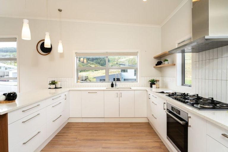 Photo of property in 103 Melksham Drive, Churton Park, Wellington, 6037