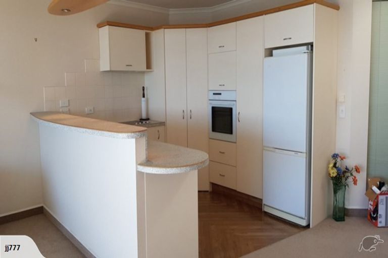 Photo of property in Ocean Apartments, 44 Marine Parade, Paraparaumu Beach, Paraparaumu, 5032