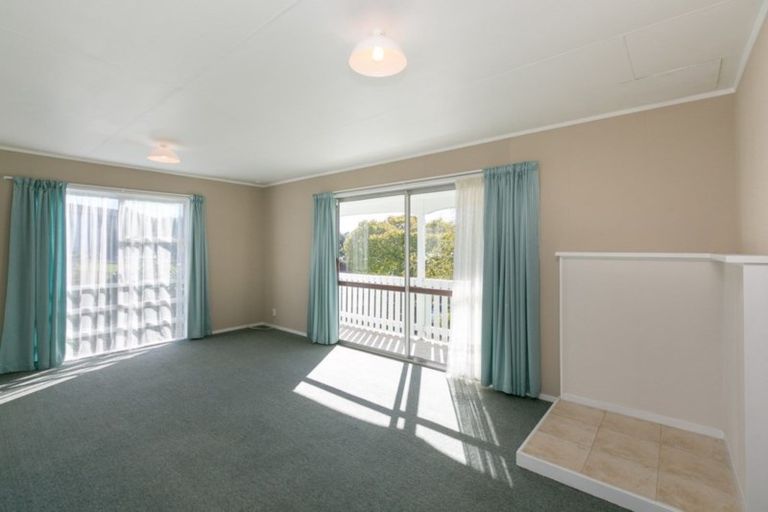 Photo of property in 50 Trelawney Crescent, Westown, New Plymouth, 4310