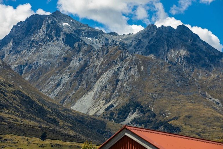 Photo of property in 13 Old Dairy Close, Glenorchy, 9372