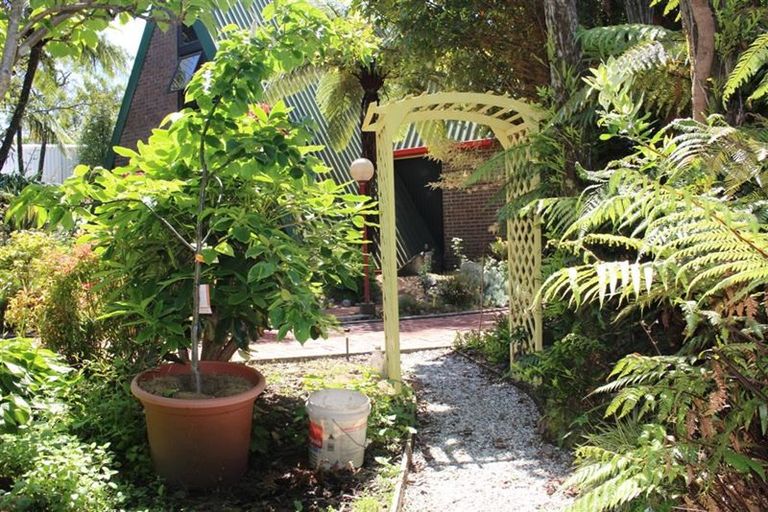 Photo of property in 8 Leith Crescent, Greymouth, 7805