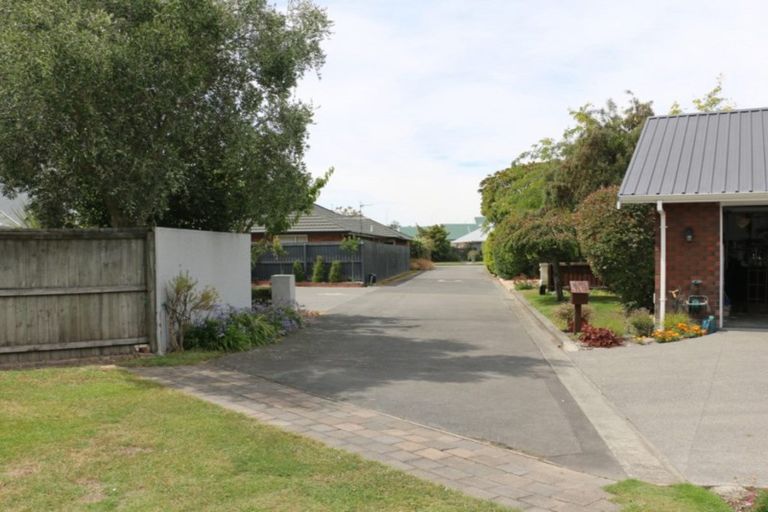 Photo of property in 17 Autumn Place, Mairehau, Christchurch, 8052